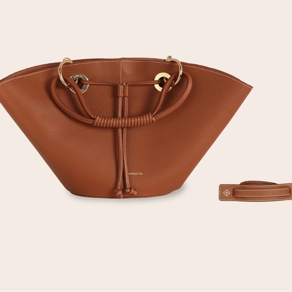 Paris / 64 NWT handbag